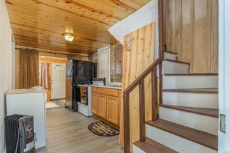 568 Catherine St in Lebanon, MO - Building Photo - Building Photo