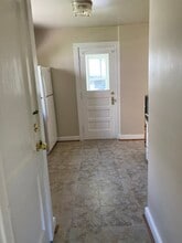 191 Raleigh St, Unit 2 BR near Strong Hospital in Rochester, NY - Building Photo - Building Photo