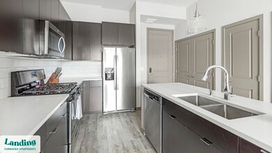 3150 W Twain Ave in Las Vegas, NV - Building Photo - Building Photo