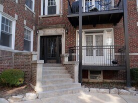 6235 Southwood Ave in St. Louis, MO - Building Photo