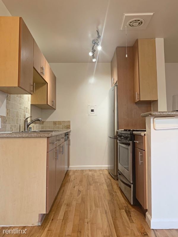 12811 Caswell Ave in Los Angeles, CA - Building Photo - Building Photo