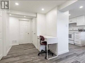 84 Peard Rd in Toronto, ON - Building Photo - Building Photo