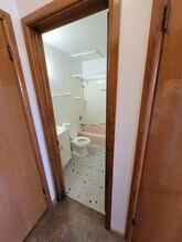1484 S 92nd St in West Allis, WI - Building Photo - Building Photo