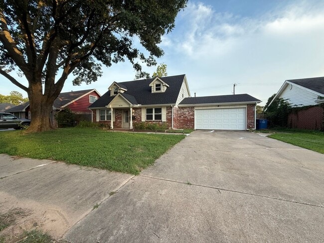 property at 140 E 58th St