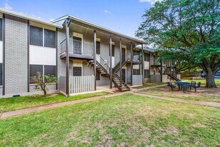 11519 Pecan Creek Pkwy, Unit 03 in Austin, TX - Building Photo