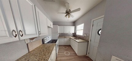 236 NE 57th St in Miami, FL - Foto de edificio - Building Photo