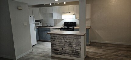 639 68 Av SW in Calgary, AB - Building Photo - Building Photo