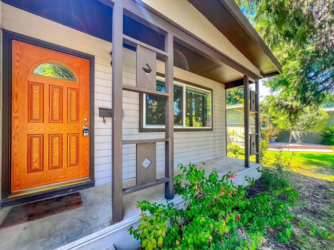 3039 Linda Vista Ave in Napa, CA - Building Photo - Building Photo