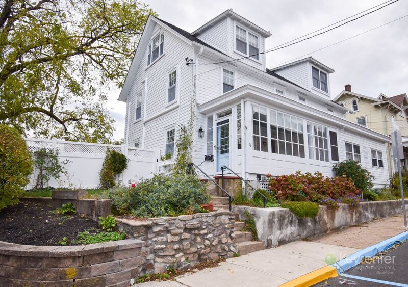 76 S Hamilton St in Doylestown, PA - Building Photo