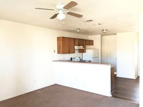 1104 Leslie Cir in Killeen, TX - Building Photo - Building Photo