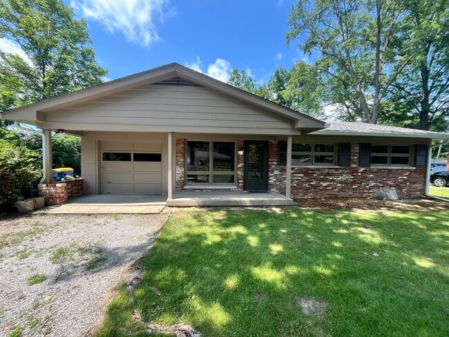 property at 10504 N Delaware St