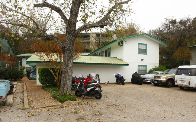 Zilker Capri