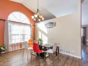 2652 W Atlantic Ave in Waukegan, IL - Building Photo - Building Photo