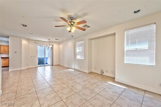10589 Danielson Ave in Las Vegas, NV - Building Photo - Building Photo