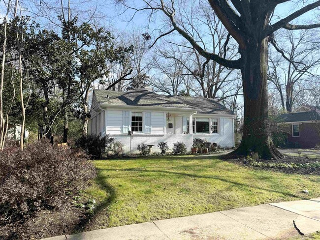 242 Eastland Dr in Memphis, TN - Building Photo - Building Photo