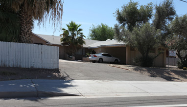 Suede Apartments in Phoenix, AZ - Building Photo - Building Photo