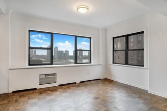 20 Beekman Pl in New York, NY - Building Photo - Building Photo