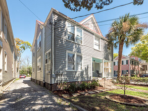 16 Bee St in Charleston, SC - Building Photo - Building Photo