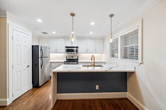 1621 Heights Blvd in Houston, TX - Building Photo - Building Photo