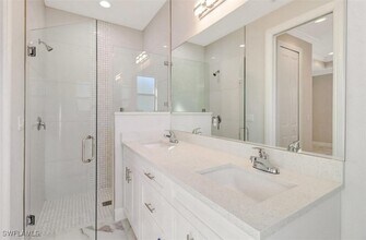 2436 14th Ave NE in Naples, FL - Building Photo - Building Photo