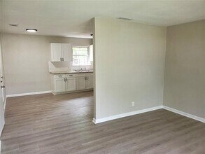 8907 Shepard Dr in Austin, TX - Building Photo - Building Photo