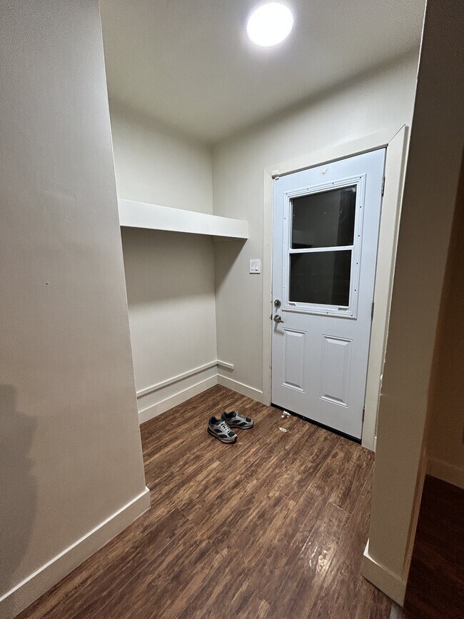 9837-9868 68 Ave NW in Edmonton, AB - Building Photo - Building Photo