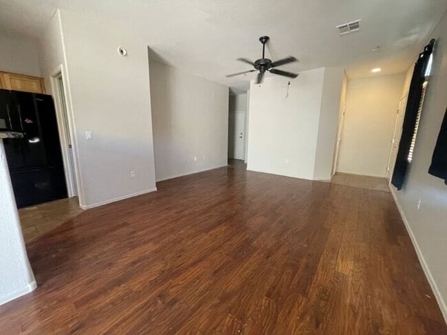 2150 W Alameda Dr in Tempe, AZ - Building Photo - Building Photo
