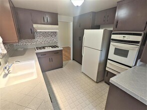 1001 N Ave 67 in Los Angeles, CA - Building Photo - Building Photo