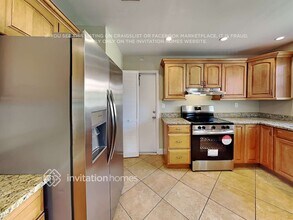 15026 SW 13th Pl in Sunrise, FL - Building Photo - Building Photo