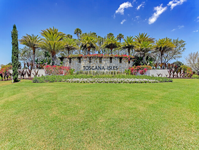 748 Ravello Blvd in Nokomis, FL - Building Photo - Building Photo