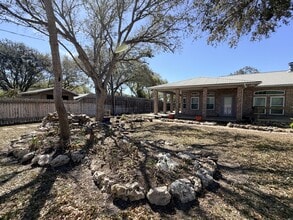 5376 Wagon Trail in Robstown, TX - Building Photo - Building Photo