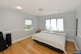 104 Fairview Ave in Bergenfield, NJ - Building Photo - Building Photo