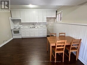 104 Helena St in Wasaga Beach, ON - Building Photo - Building Photo