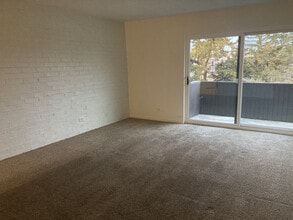 513 Timber Ridge Dr in Carol Stream, IL - Building Photo - Building Photo