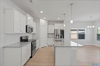 157 Cherry Laurel Dr in Hazel Green, AL - Building Photo - Building Photo