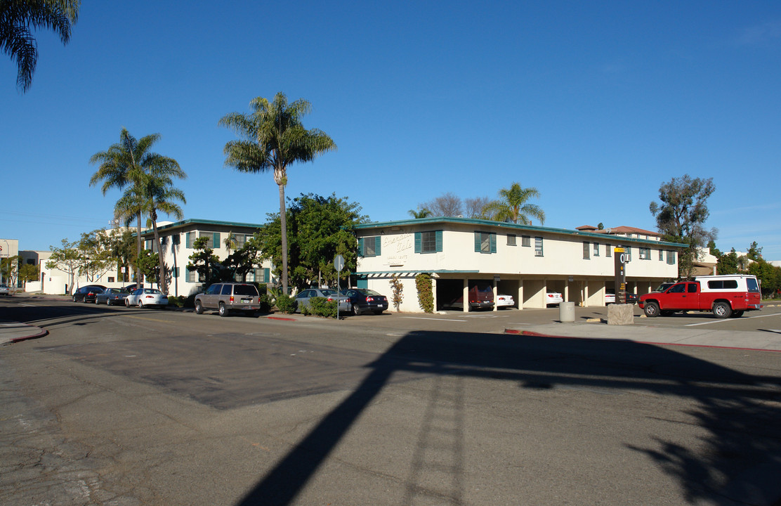 Albert's College Apartments in San Diego, CA - Building Photo