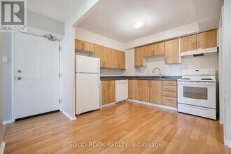 200-1200 Bay St in Ottawa, ON - Building Photo - Building Photo