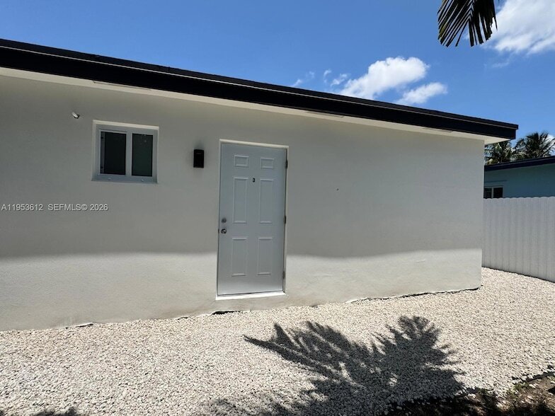 11000 SW 47th Terrace, Unit 3 in Miami, FL - Building Photo