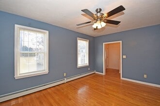 32 Nelson St in Barre, MA - Building Photo - Building Photo