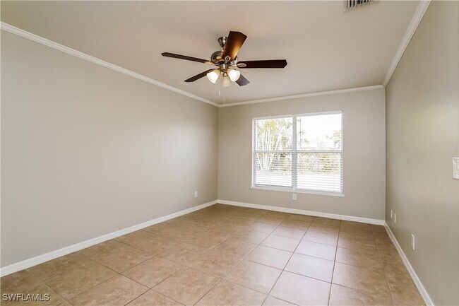 1413 SE 26th St in Cape Coral, FL - Foto de edificio - Building Photo