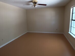 3005 Lenora Cir in Pensacola, FL - Building Photo - Building Photo
