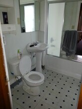 224 S Linn St in Iowa City, IA - Building Photo - Building Photo