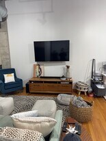 900 N Kingsbury St, Unit 1063 in Chicago, IL - Building Photo