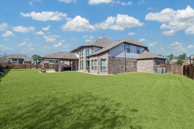 17003 Shannon Lake Ct in Houston, TX - Building Photo - Building Photo