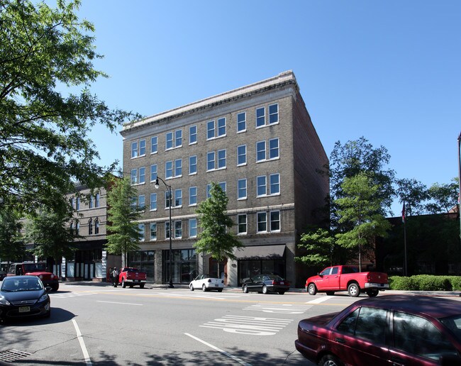 405 Hay St