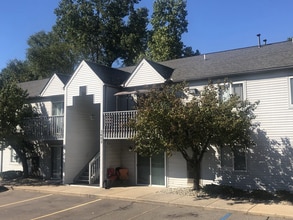 Greyberry Apartments in Wayne, MI - Foto de edificio - Building Photo