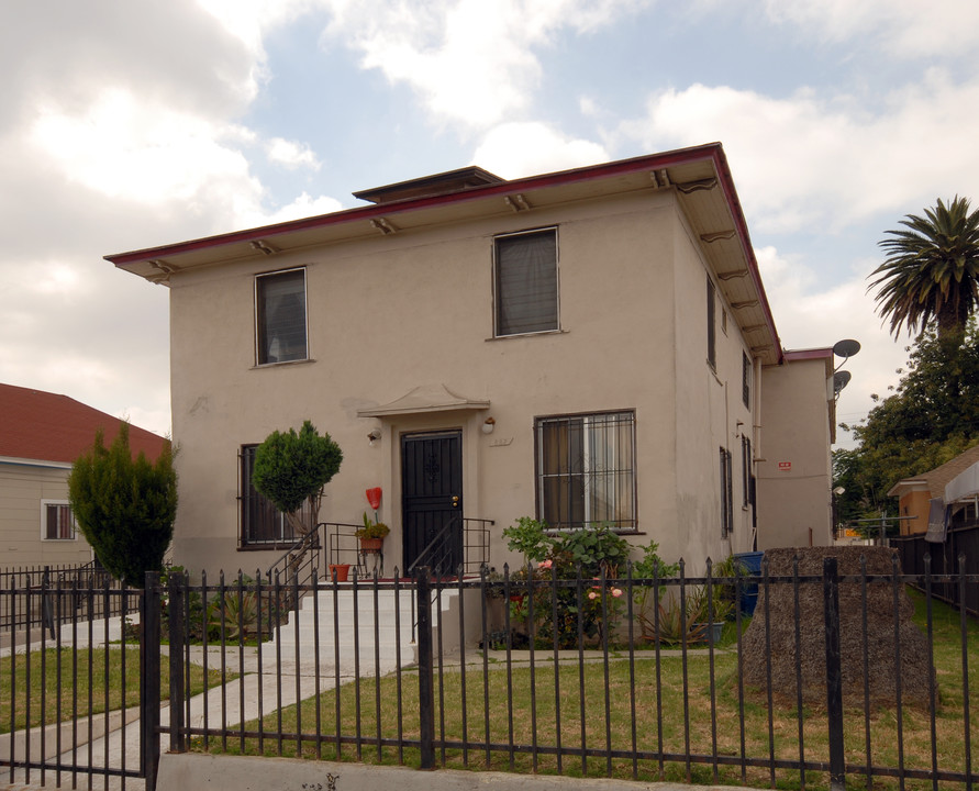 882-888 1/2 E. 50th St. in Los Angeles, CA - Building Photo