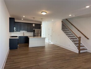 1506 Aeslin Dr NW in Atlanta, GA - Building Photo - Building Photo