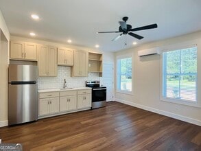 105 Gardenia Ln in Lagrange, GA - Building Photo - Building Photo