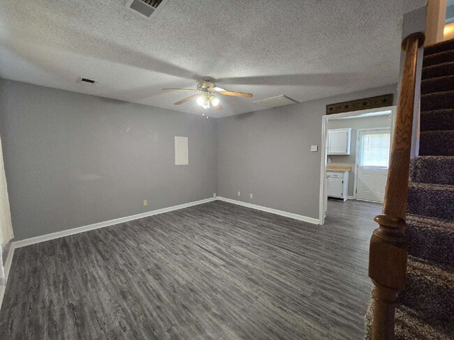 1019 Shadow Ridge Ave in Oak Grove, KY - Building Photo - Building Photo